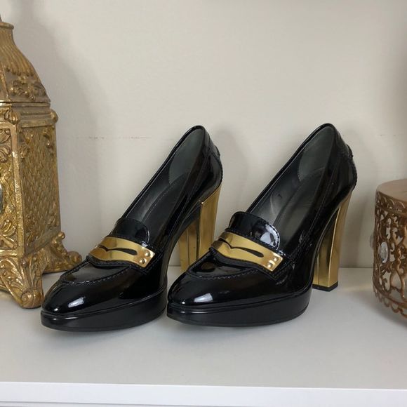 Hogan Black Patent Gold Detail Heeled Loafers - Picture 3 of 7